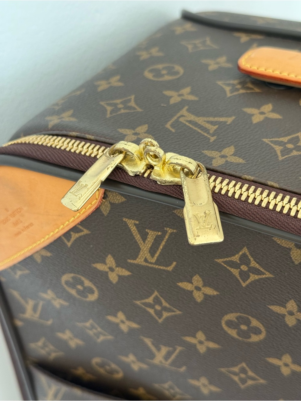 🌟 SOLD✨Louis Vuitton  Pegase 65 Monogram Rolling Luggage 💫 - Picture 16 of 17